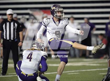 Thumbnail 2 in Union vs. Lake Stevens (WIAA 4A Final)  photogallery.