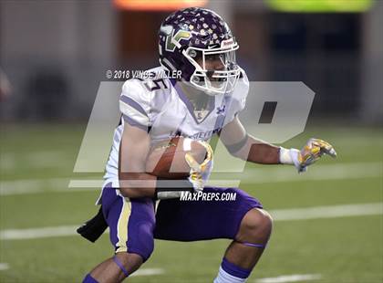 Thumbnail 2 in Union vs. Lake Stevens (WIAA 4A Final)  photogallery.