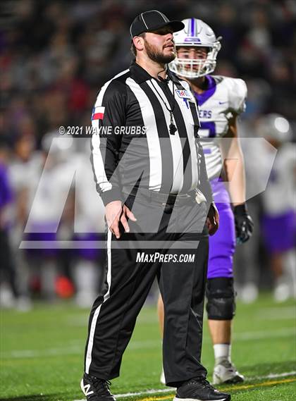 Thumbnail 1 in Mount Vernon @ Jefferson (UIL 3A Bi-District Playoff) photogallery.