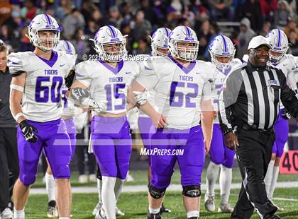Thumbnail 1 in Mount Vernon @ Jefferson (UIL 3A Bi-District Playoff) photogallery.