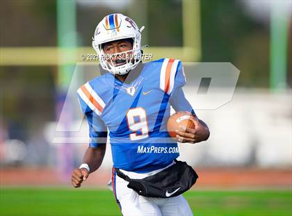 Thumbnail 2 in Riverside-Brookfield @ East St. Louis (IHSA 6A First Round Playoff) photogallery.