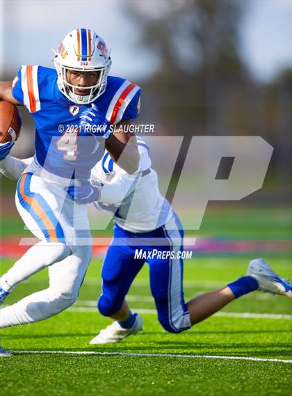 Thumbnail 2 in Riverside-Brookfield @ East St. Louis (IHSA 6A First Round Playoff) photogallery.