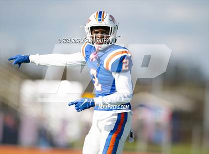 Thumbnail 2 in Riverside-Brookfield @ East St. Louis (IHSA 6A First Round Playoff) photogallery.
