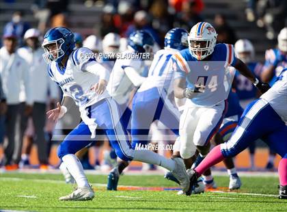 Thumbnail 1 in Riverside-Brookfield @ East St. Louis (IHSA 6A First Round Playoff) photogallery.