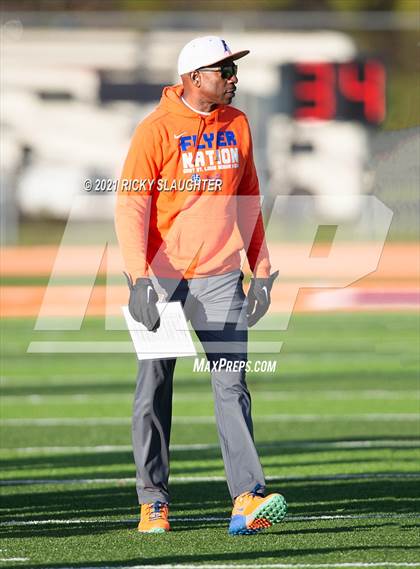Thumbnail 2 in Riverside-Brookfield @ East St. Louis (IHSA 6A First Round Playoff) photogallery.