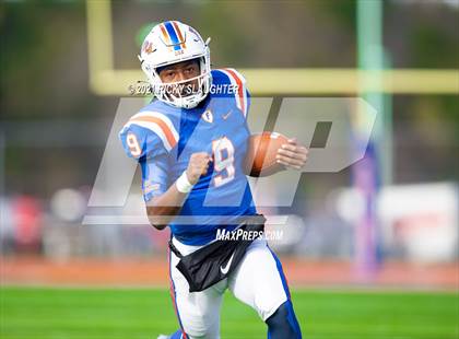 Thumbnail 1 in Riverside-Brookfield @ East St. Louis (IHSA 6A First Round Playoff) photogallery.