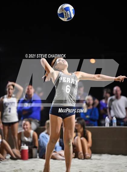 Thumbnail 2 in O'Connor vs Perry @ Casteel (AIA Division 1 Semifinals) photogallery.