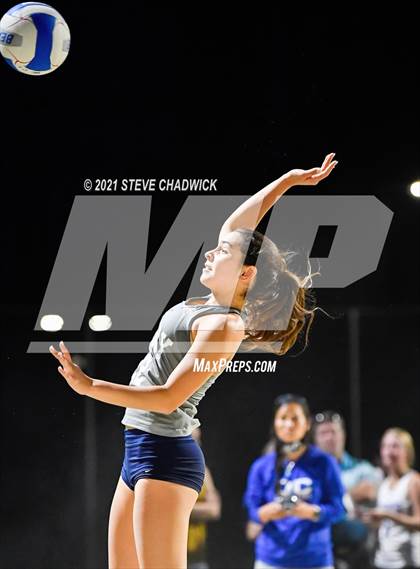 Thumbnail 1 in O'Connor vs Perry @ Casteel (AIA Division 1 Semifinals) photogallery.
