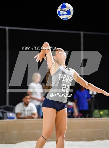 Thumbnail 3 in O'Connor vs Perry @ Casteel (AIA Division 1 Semifinals) photogallery.