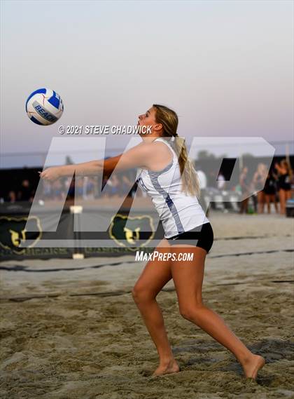 Thumbnail 2 in O'Connor vs Perry @ Casteel (AIA Division 1 Semifinals) photogallery.