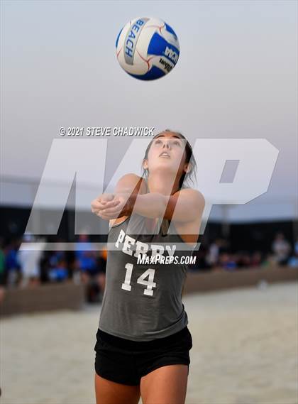 Thumbnail 2 in O'Connor vs Perry @ Casteel (AIA Division 1 Semifinals) photogallery.