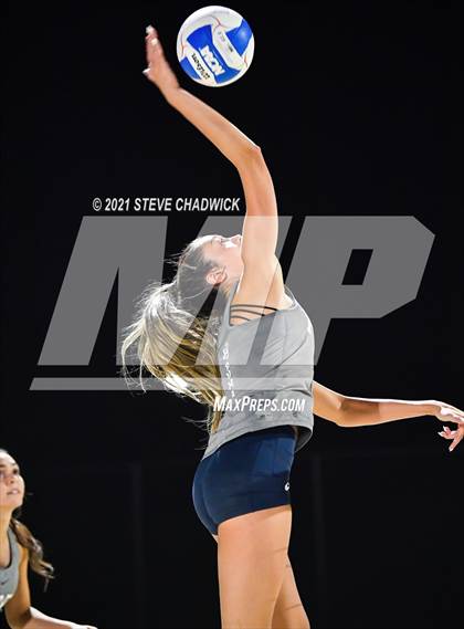 Thumbnail 3 in O'Connor vs Perry @ Casteel (AIA Division 1 Semifinals) photogallery.