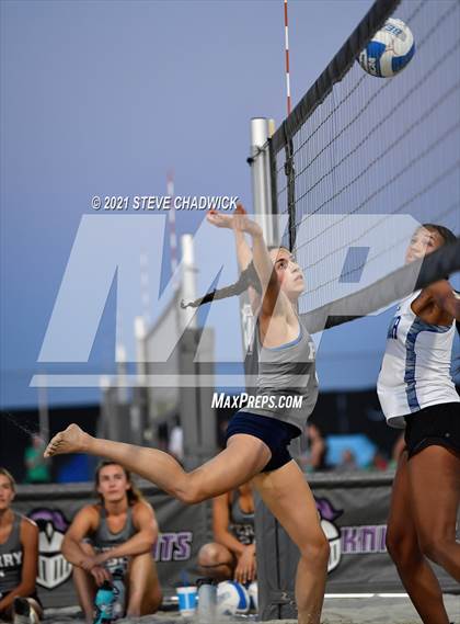 Thumbnail 2 in O'Connor vs Perry @ Casteel (AIA Division 1 Semifinals) photogallery.