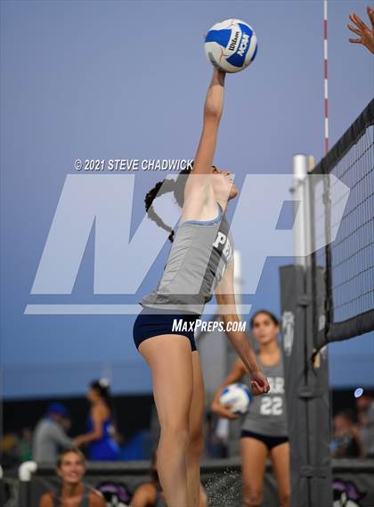 Thumbnail 2 in O'Connor vs Perry @ Casteel (AIA Division 1 Semifinals) photogallery.