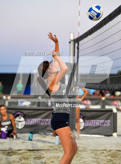 Thumbnail 2 in O'Connor vs Perry @ Casteel (AIA Division 1 Semifinals) photogallery.