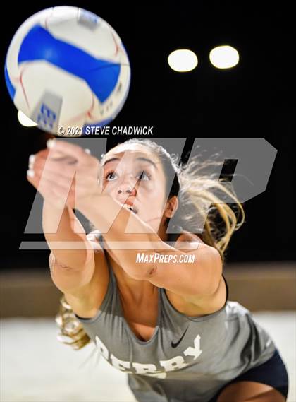 Thumbnail 1 in O'Connor vs Perry @ Casteel (AIA Division 1 Semifinals) photogallery.