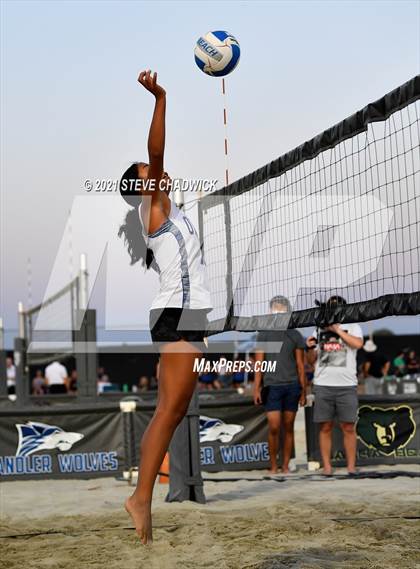 Thumbnail 3 in O'Connor vs Perry @ Casteel (AIA Division 1 Semifinals) photogallery.
