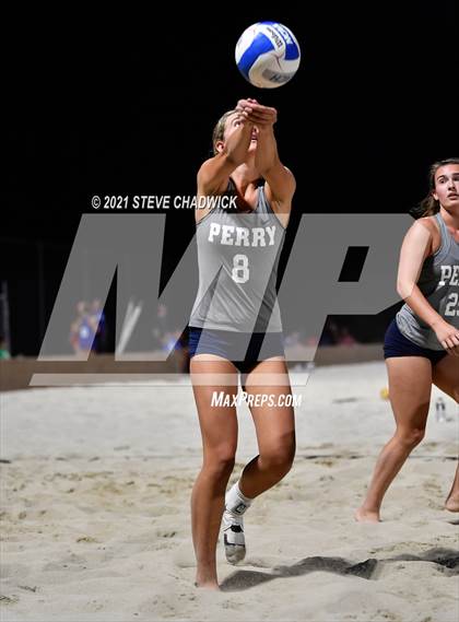Thumbnail 3 in O'Connor vs Perry @ Casteel (AIA Division 1 Semifinals) photogallery.