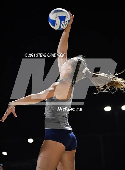 Thumbnail 3 in O'Connor vs Perry @ Casteel (AIA Division 1 Semifinals) photogallery.