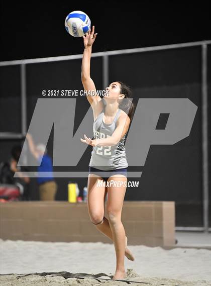 Thumbnail 1 in O'Connor vs Perry @ Casteel (AIA Division 1 Semifinals) photogallery.