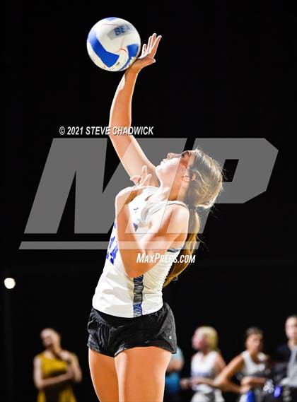 Thumbnail 2 in O'Connor vs Perry @ Casteel (AIA Division 1 Semifinals) photogallery.