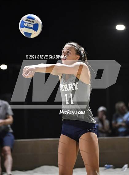 Thumbnail 2 in O'Connor vs Perry @ Casteel (AIA Division 1 Semifinals) photogallery.