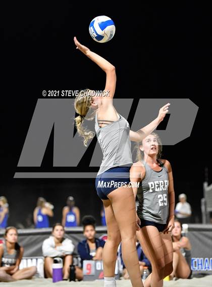 Thumbnail 3 in O'Connor vs Perry @ Casteel (AIA Division 1 Semifinals) photogallery.