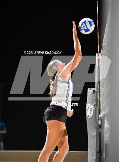 Thumbnail 2 in O'Connor vs Perry @ Casteel (AIA Division 1 Semifinals) photogallery.