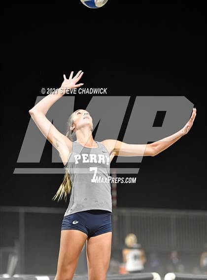 Thumbnail 3 in O'Connor vs Perry @ Casteel (AIA Division 1 Semifinals) photogallery.
