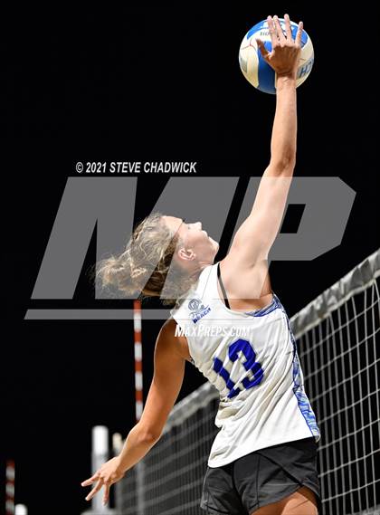 Thumbnail 2 in O'Connor vs Perry @ Casteel (AIA Division 1 Semifinals) photogallery.