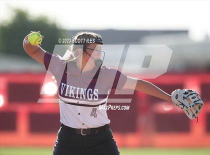 Thumbnail 2 in Vinton County @ Logan Elm (OHSSA D2 Sectional Final) photogallery.