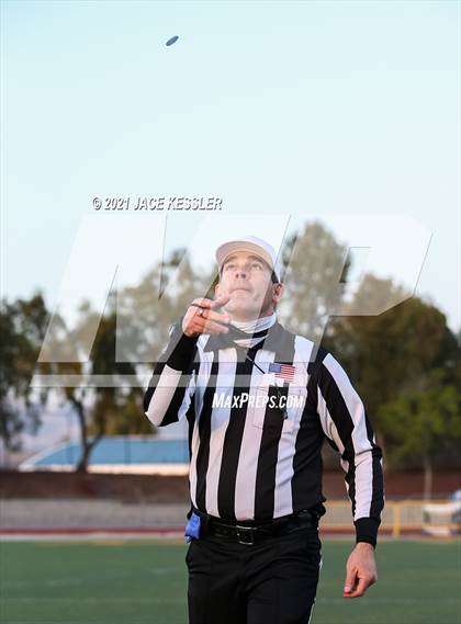 Thumbnail 2 in Oak Park @ Moorpark photogallery.