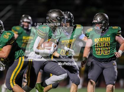 Thumbnail 1 in Oak Park @ Moorpark photogallery.