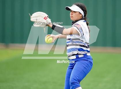 Thumbnail 1 in North Forney vs Hillsboro (Ellis County Invitational) photogallery.