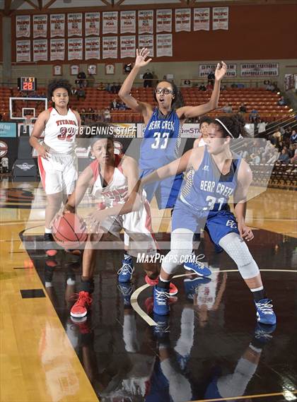 Thumbnail 3 in Antelope vs. Bear Creek (CIF SJS D2 Final) photogallery.