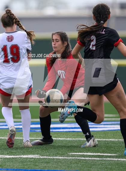 Thumbnail 3 in Lee vs Churchill photogallery.