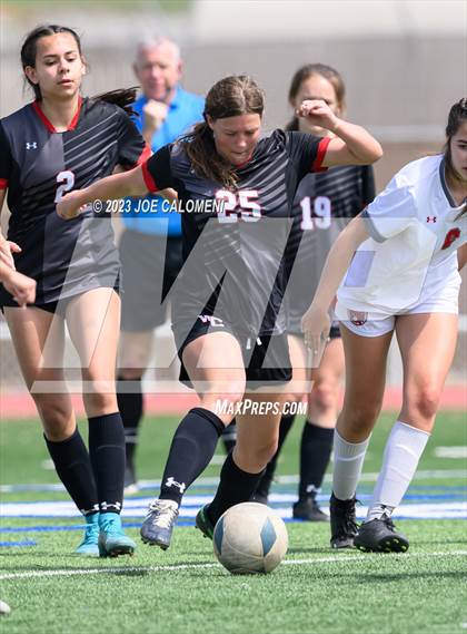 Thumbnail 1 in Lee vs Churchill photogallery.
