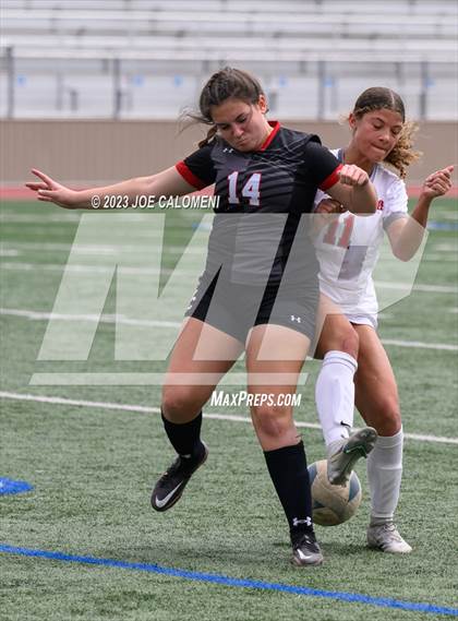 Thumbnail 2 in Lee vs Churchill photogallery.