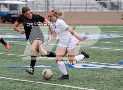 Thumbnail 3 in Lee vs Churchill photogallery.