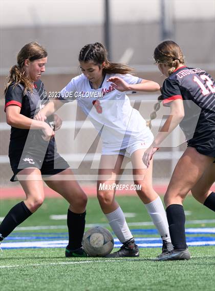 Thumbnail 2 in Lee vs Churchill photogallery.