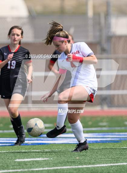 Thumbnail 3 in Lee vs Churchill photogallery.