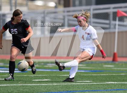 Thumbnail 1 in Lee vs Churchill photogallery.