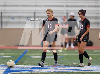 Thumbnail 3 in Lee vs Churchill photogallery.