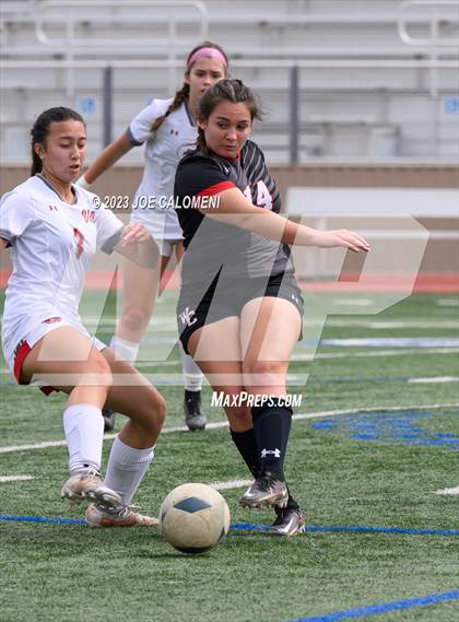 Thumbnail 1 in Lee vs Churchill photogallery.
