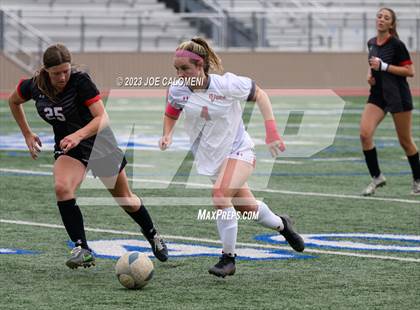 Thumbnail 1 in Lee vs Churchill photogallery.