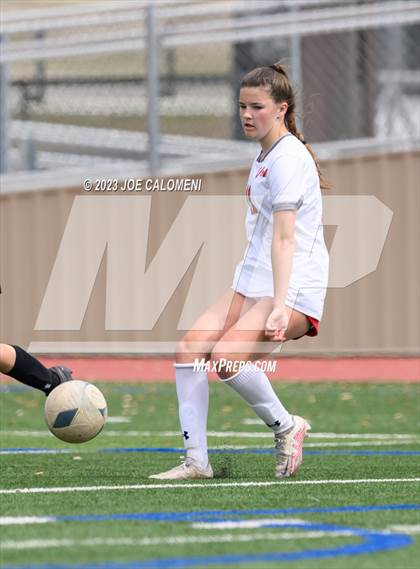 Thumbnail 1 in Lee vs Churchill photogallery.