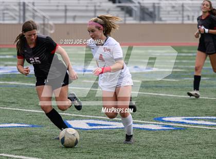 Thumbnail 2 in Lee vs Churchill photogallery.
