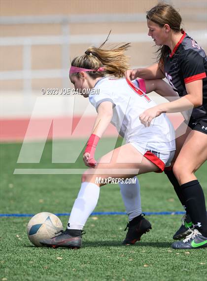 Thumbnail 2 in Lee vs Churchill photogallery.