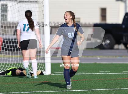 Thumbnail 1 in Hickory vs First Colonial (VHSL 5A Region Semifinal)  photogallery.