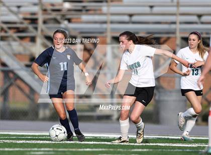 Thumbnail 1 in Hickory vs First Colonial (VHSL 5A Region Semifinal)  photogallery.